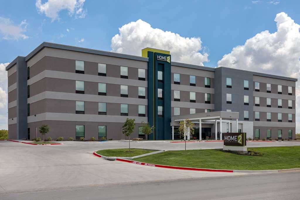 Home2 Suites By Hilton Brownwood Exterior photo